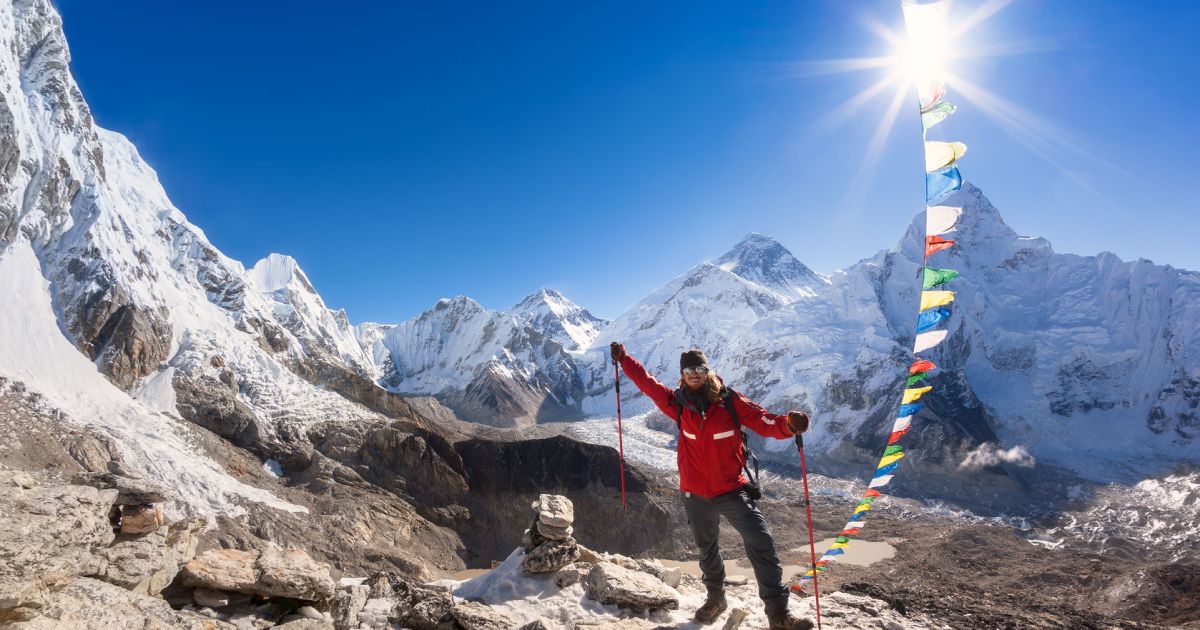 Nepals Issues GPS Trackers to Stop Everest Summit Cheaters | Digital Trends