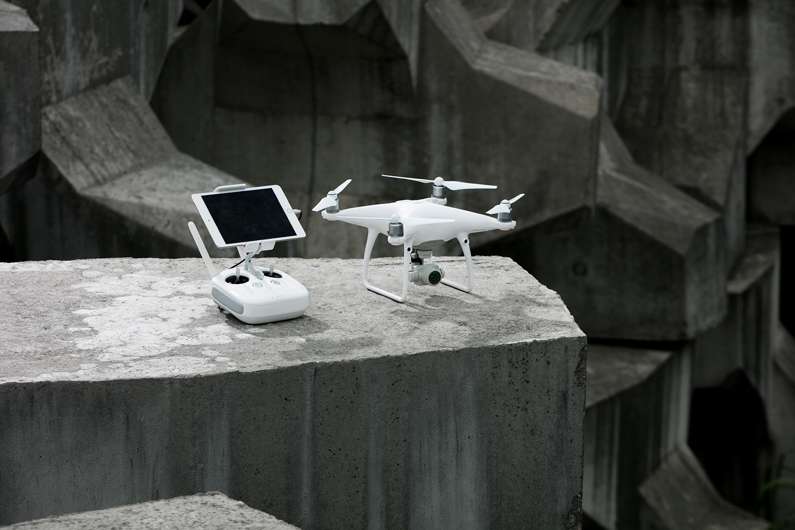 DJI's Phantom 4 Advanced Is A Flying Camera With 60FPS 4K | Digital Trends