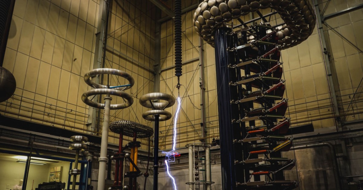 Drone vs. Lightning: It's Not Pretty, But It's Pretty Fun To Watch ...