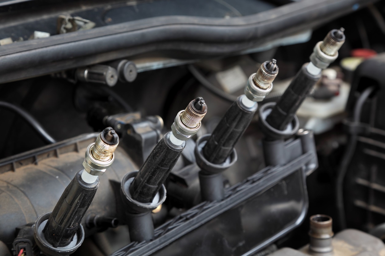 How to Change Auto Spark Plugs