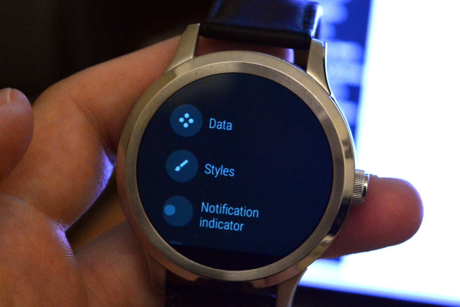 Fossil on sale smartwatch tricks