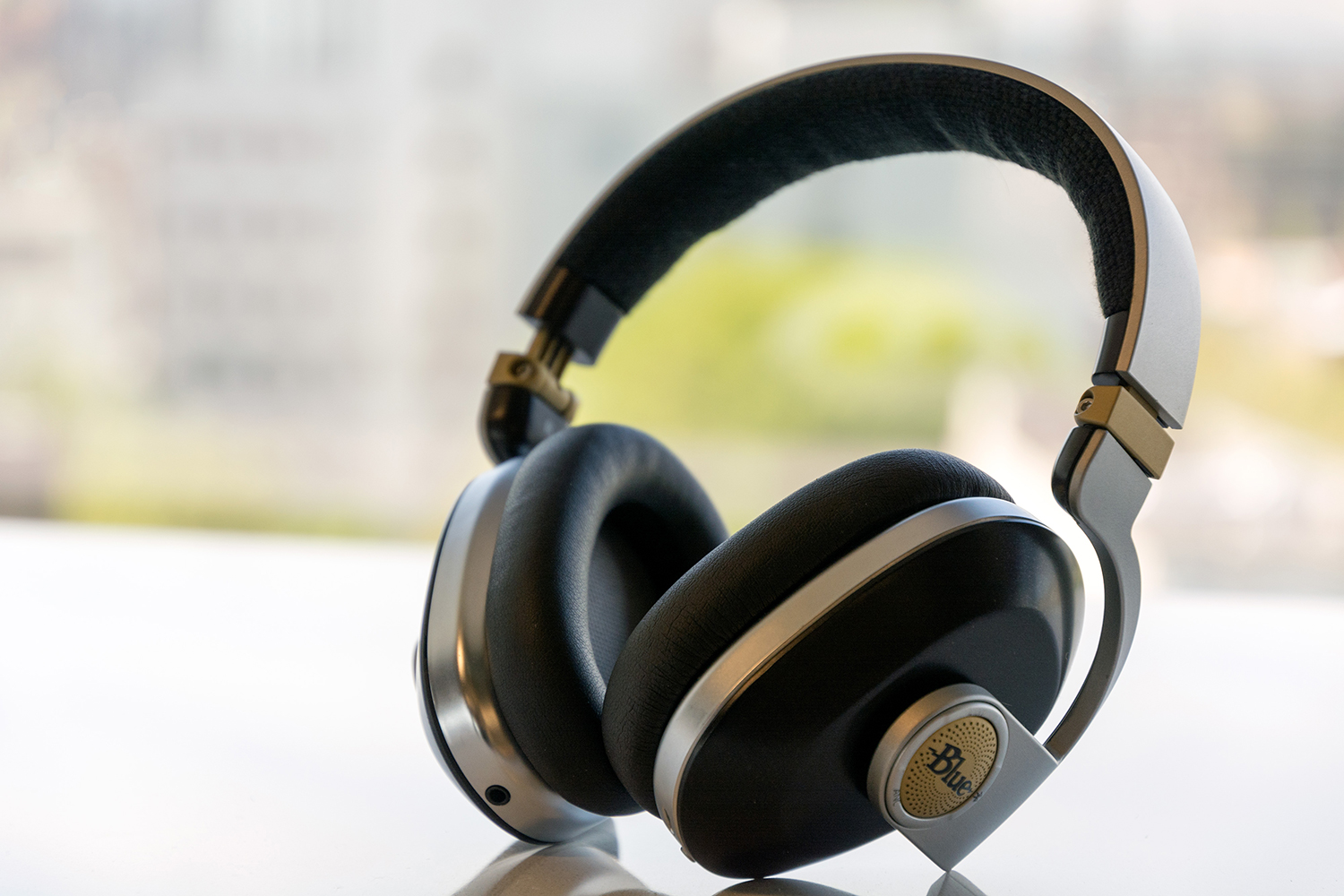 Blue Satellite Wireless Noise-Cancelling Headphones Review