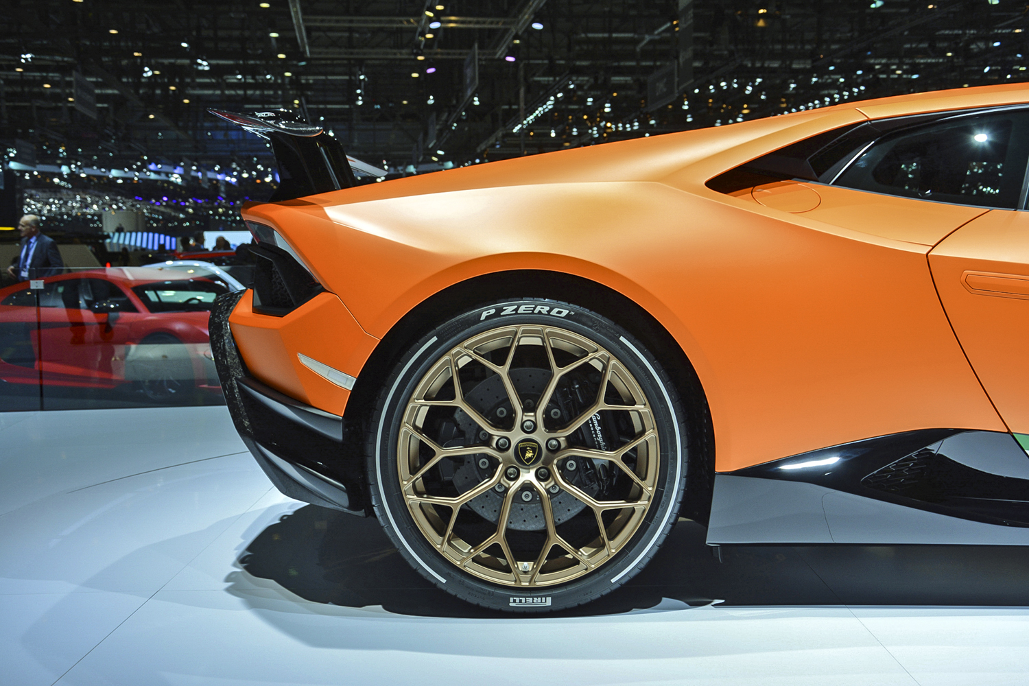 Inside the Lamborghini lab that's reinventing carbon fiber | Digital Trends