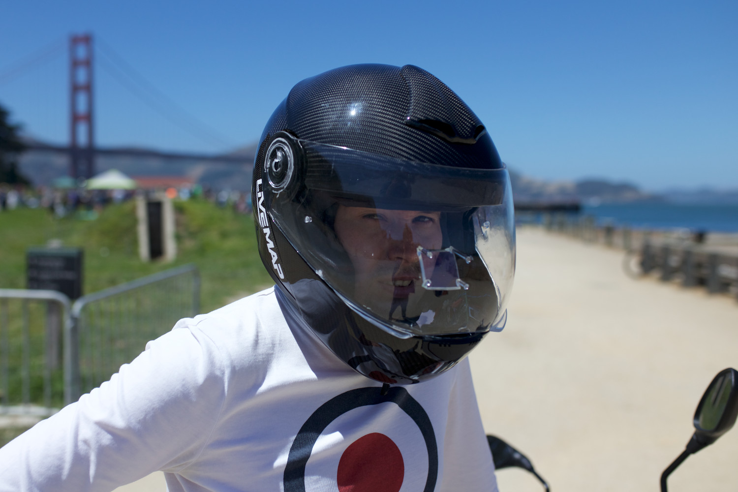 Livemap Brings Improved Design to its AR Motorcycle Helmet | Digital Trends