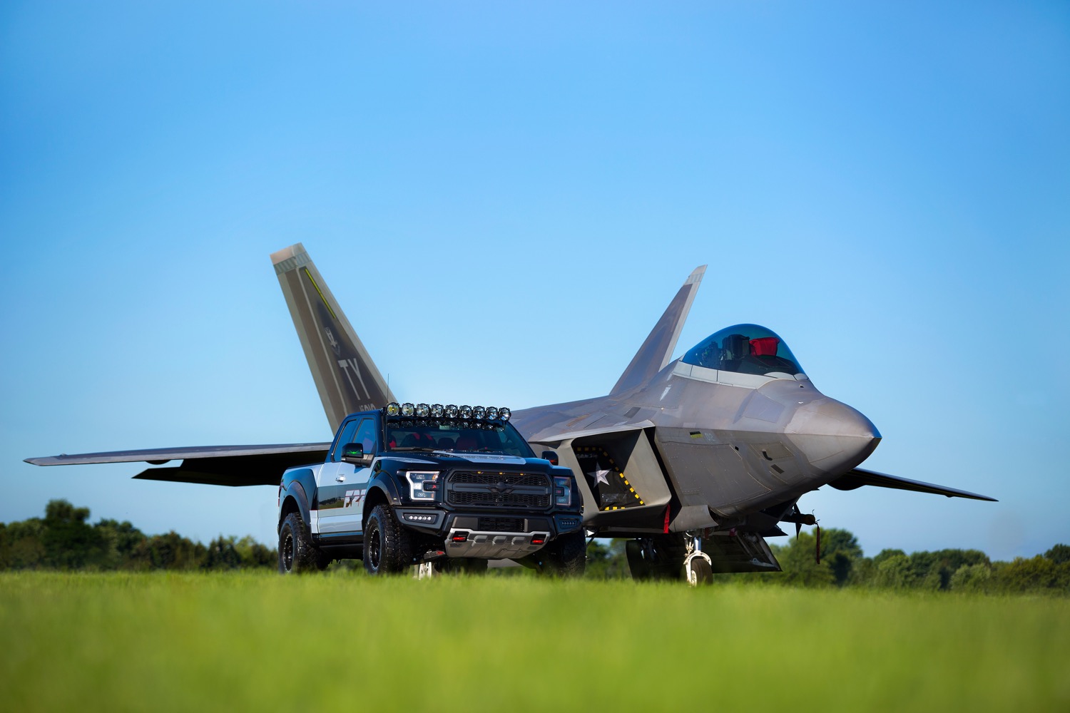 Ford F-22 F-150 Raptor | Photos, Details, Specs, And More | Digital Trends