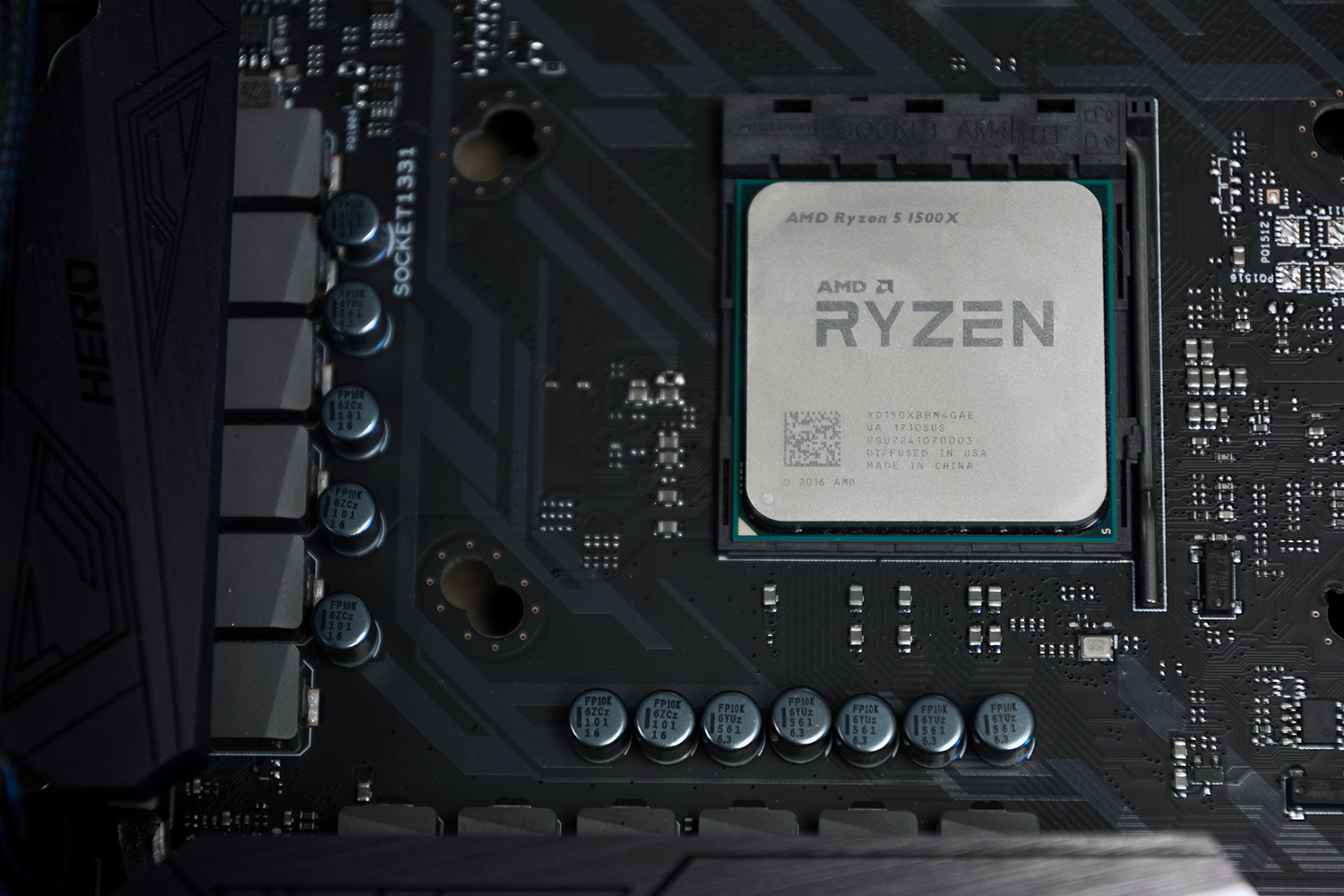 AMD Rizen CPU 5 偏离中心