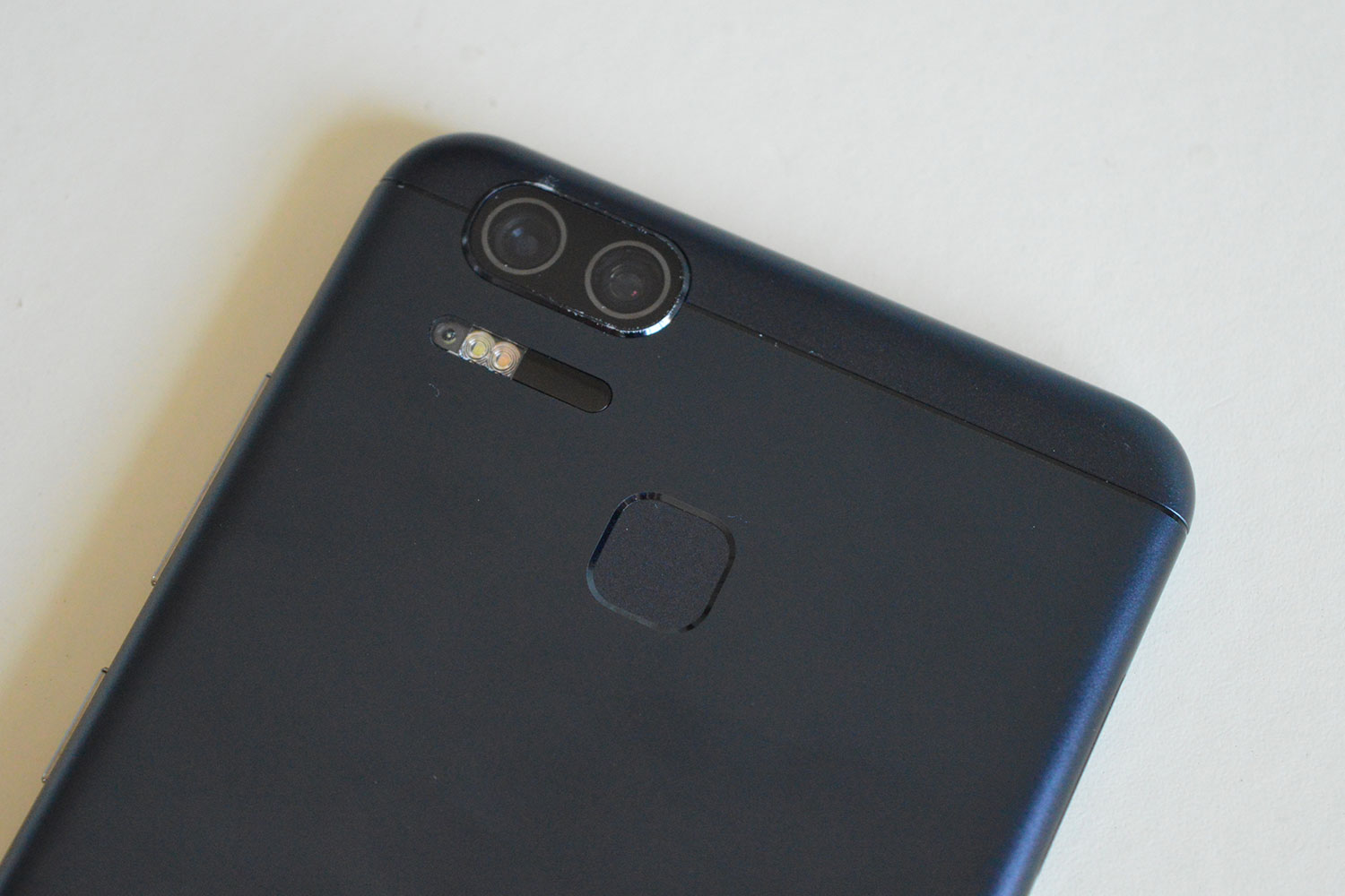 Zenfone zoom 2024 s review