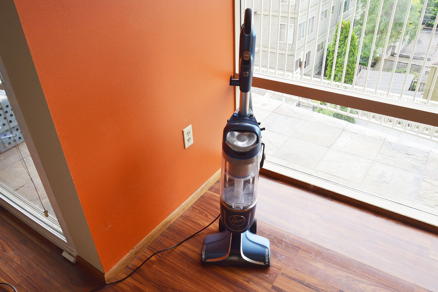 Hoover react best sale cordless vacuum reviews