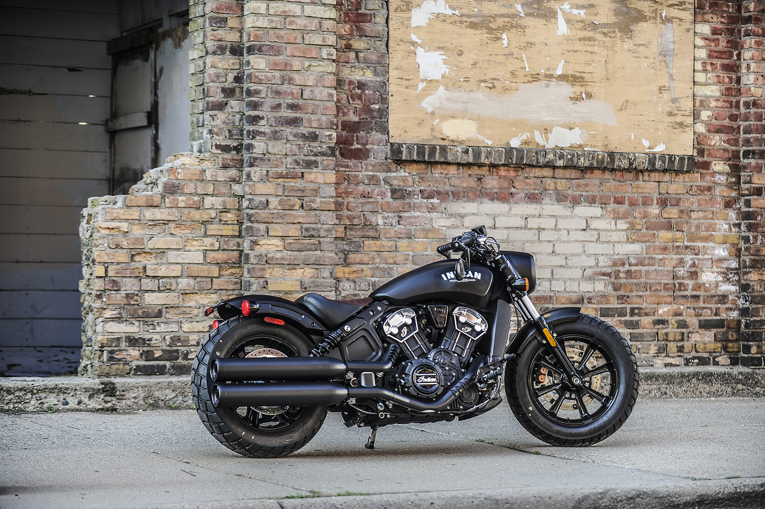 Indian scout best sale bobber matte black