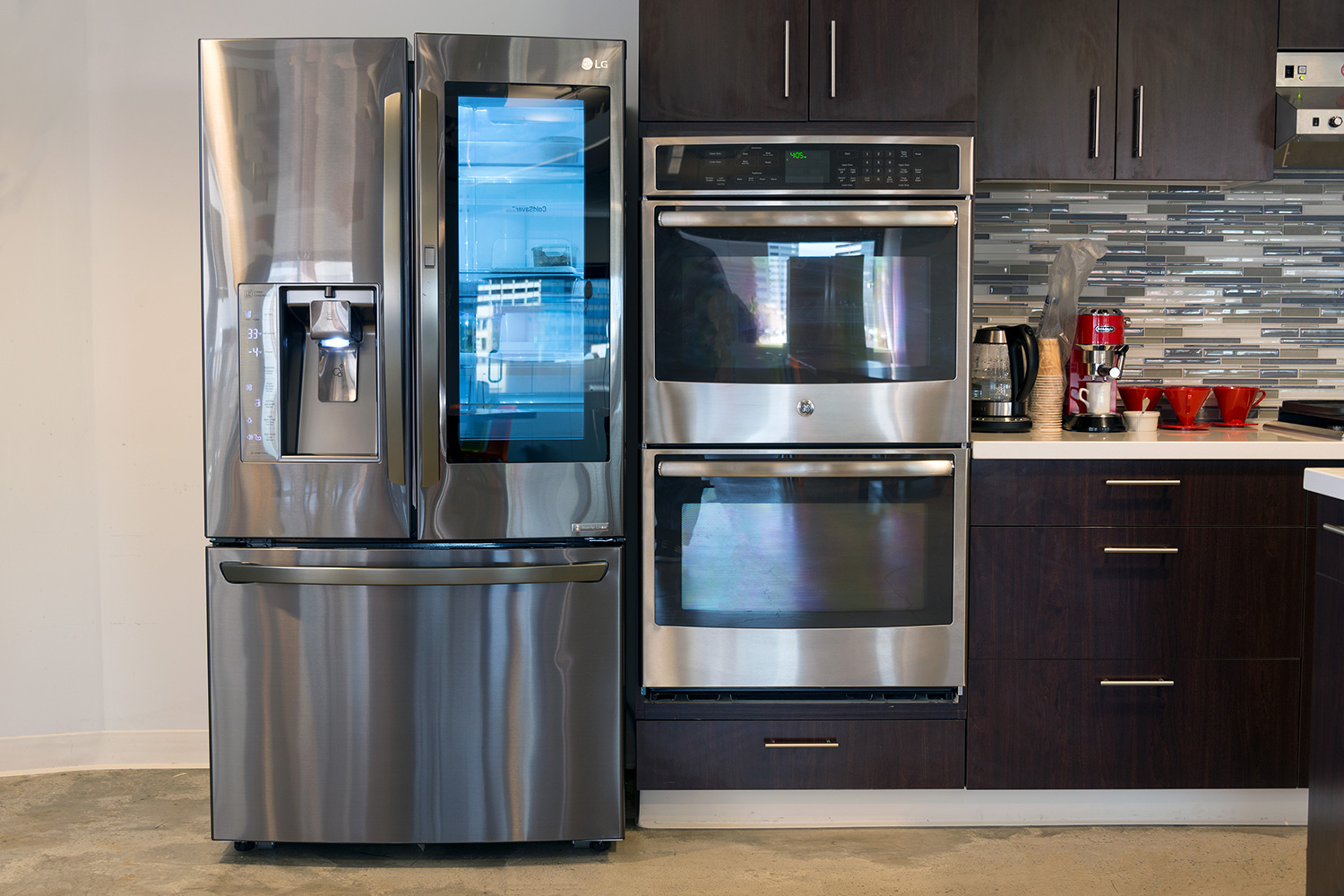 LG Smart Instaview Refrigerator - Hands On - IFA 2016 