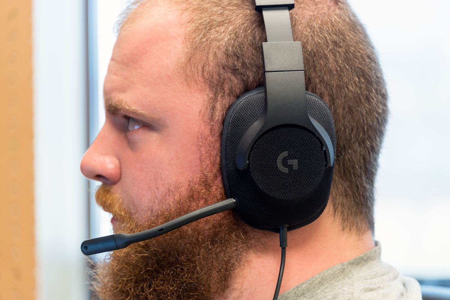 Logitech s G433 Gaming Headset Looks Better Than It Sounds