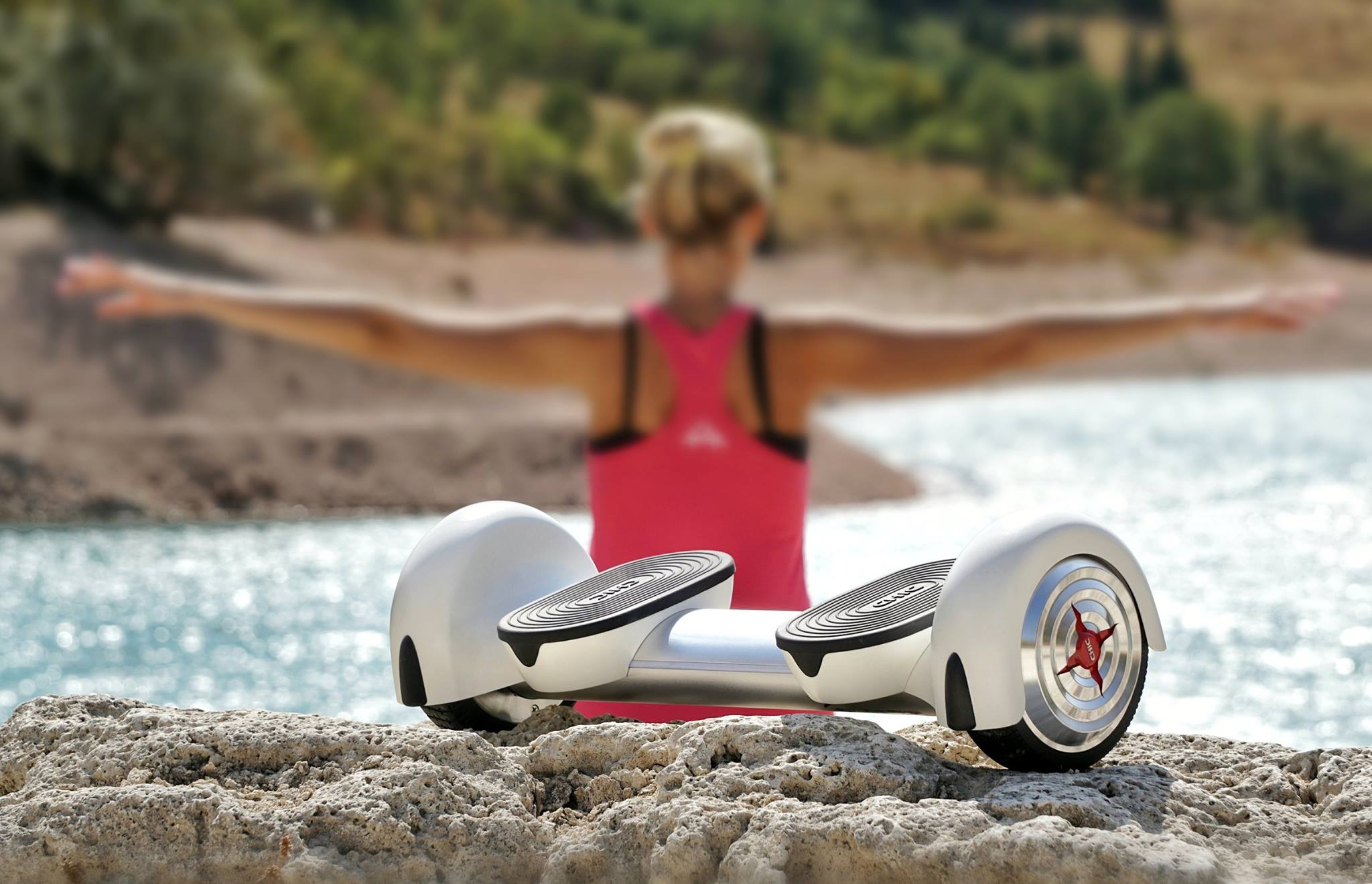 Next Gen Chic Pi Hoverboard Promises Smooth Rides No Fire