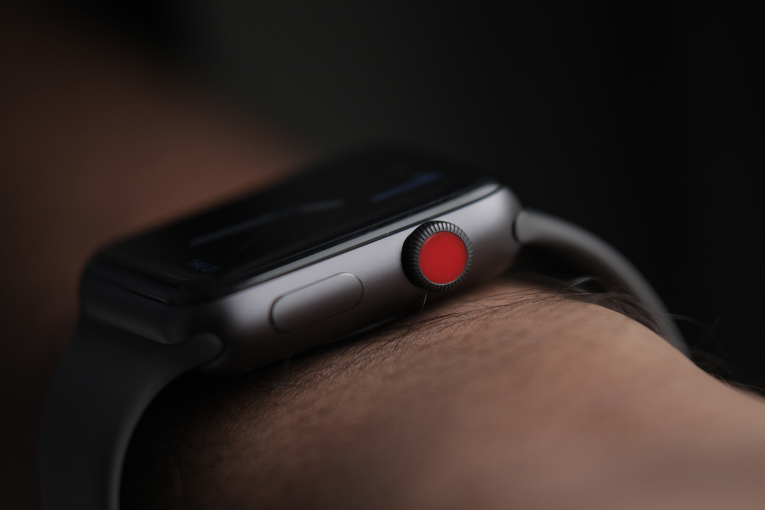 Apple watch deals hot sale series 3 cellular