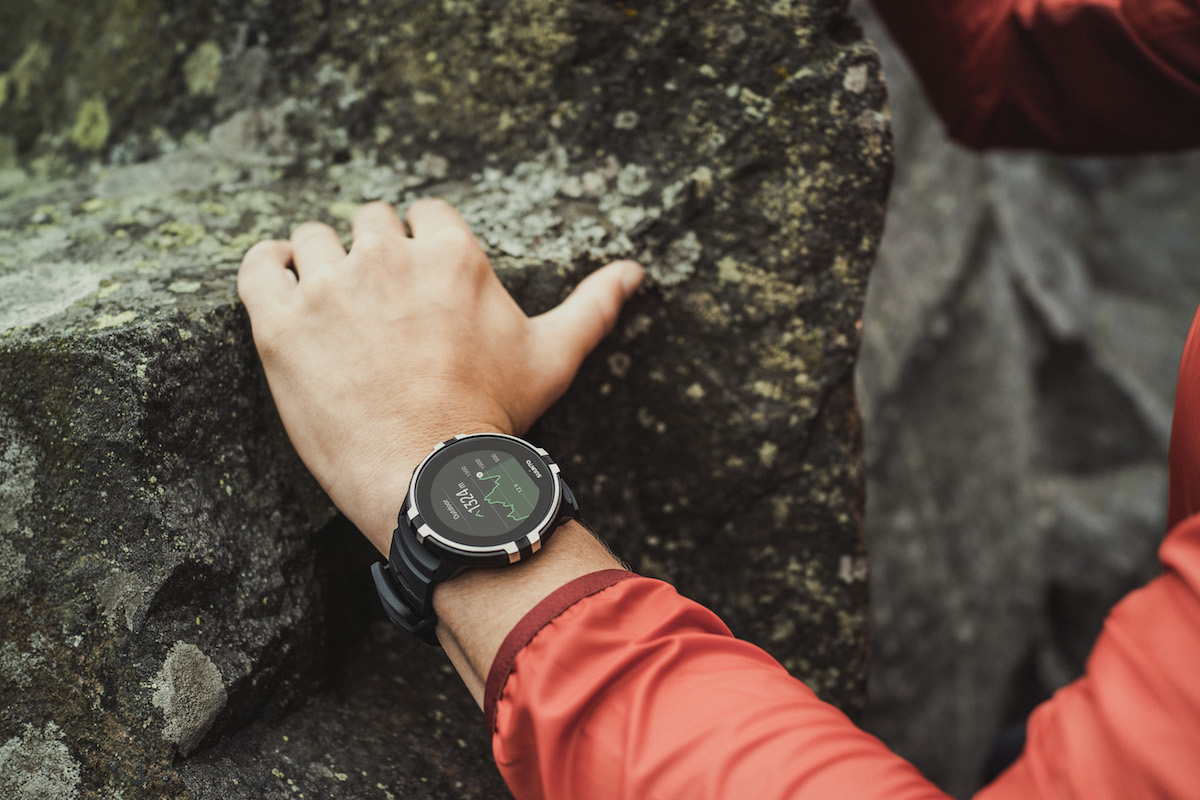 Garmin forerunner 645 vs store suunto spartan sport wrist hr