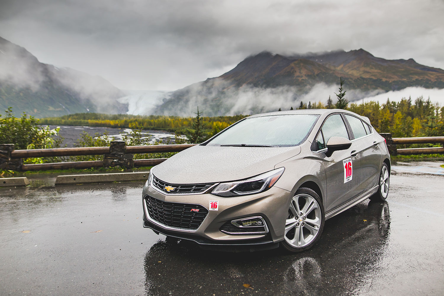 2018 Chevrolet Cruze Hatch Diesel First Drive Review Digital Trends