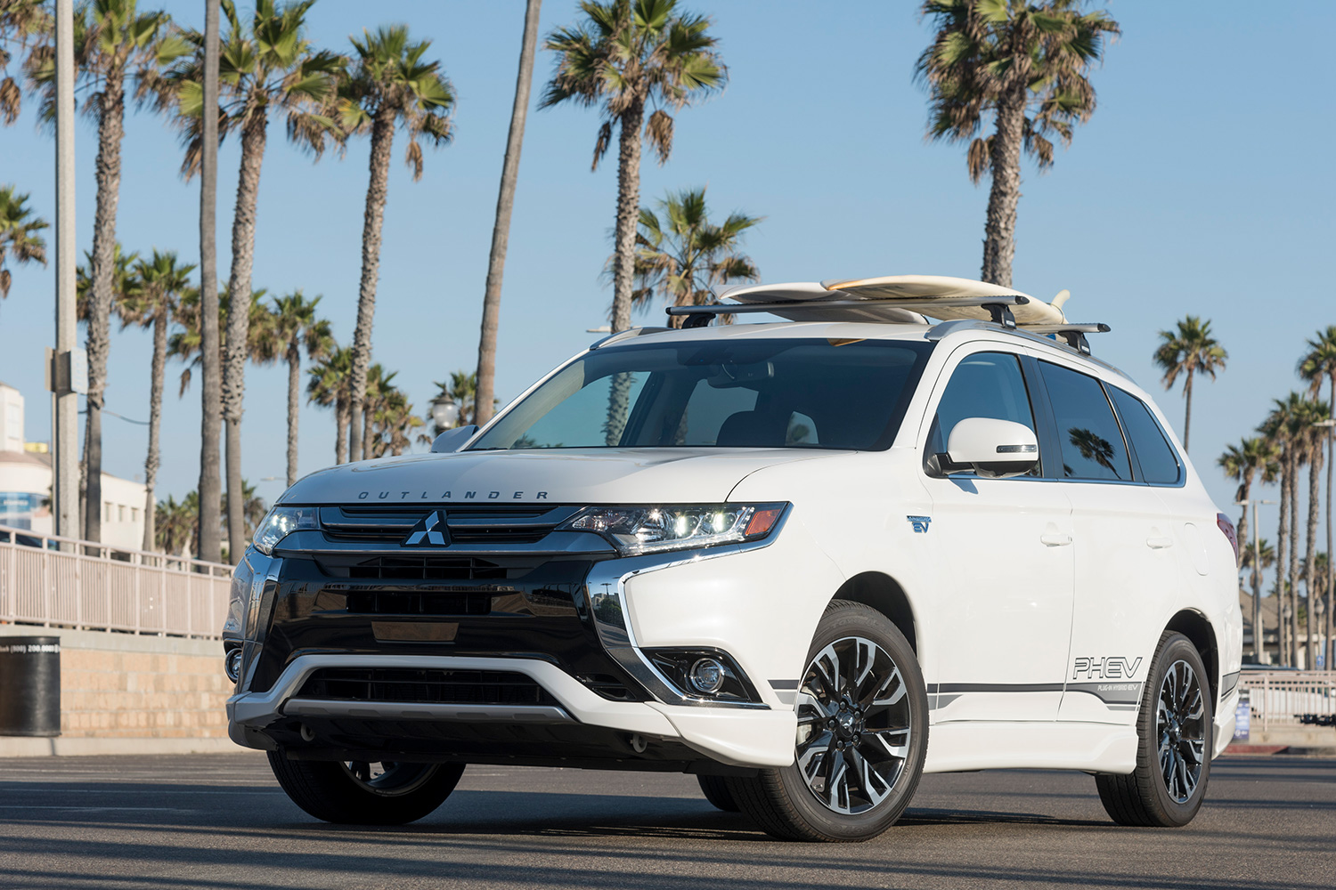 Mitsubishi outlander deals phev pareri