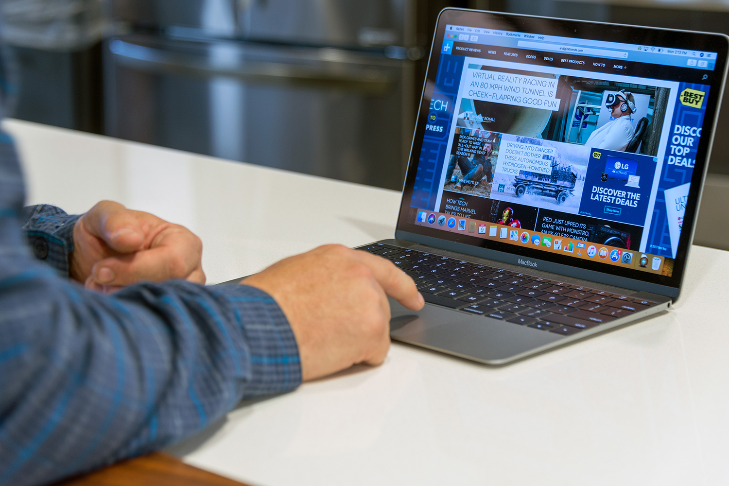 Apple MacBook 12-inch Review: Just Buy The MacBook Air | Digital