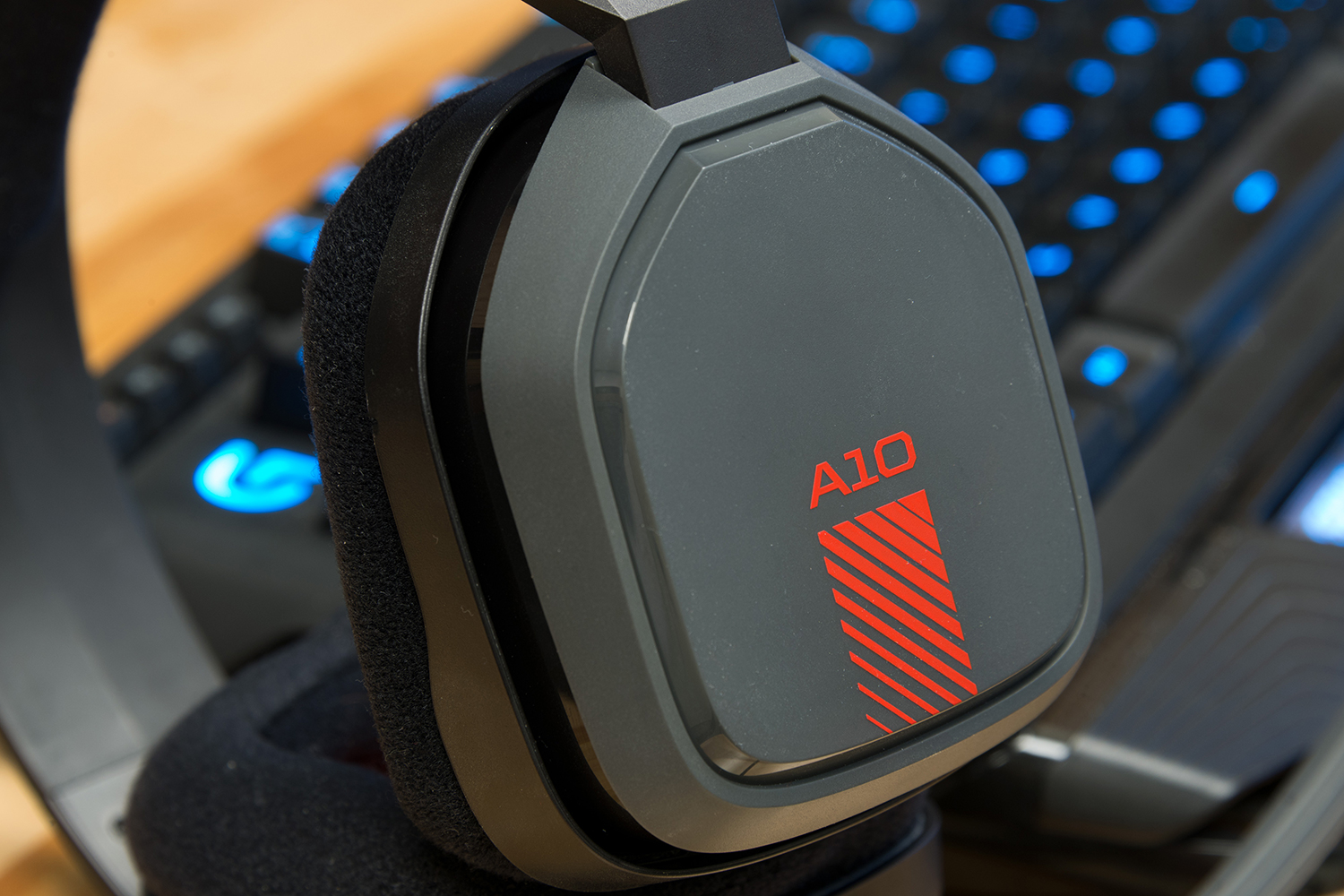 Logitech astro a10 online review