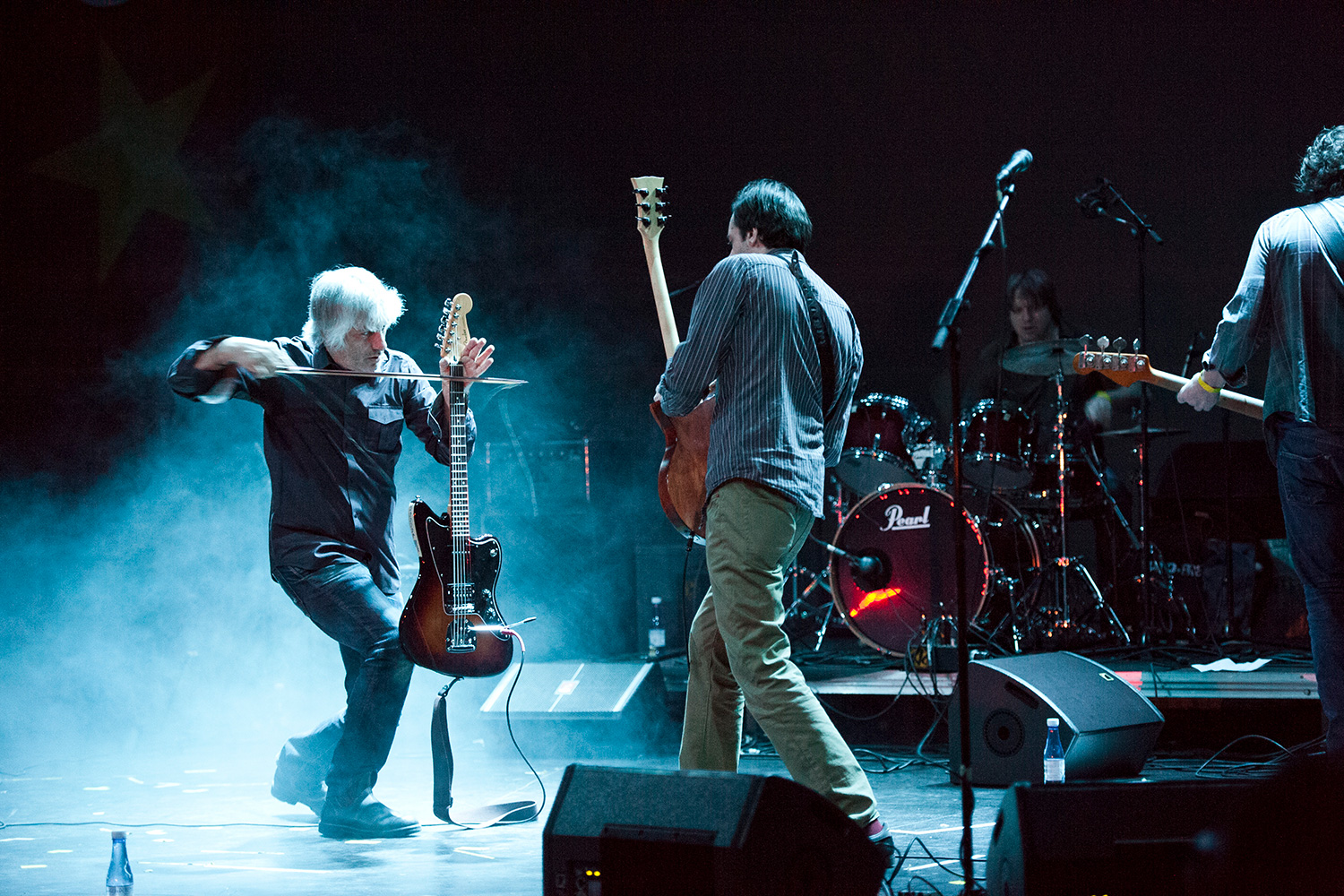 Avant-guitarist Lee Ranaldo keeps searching for the unknown chord