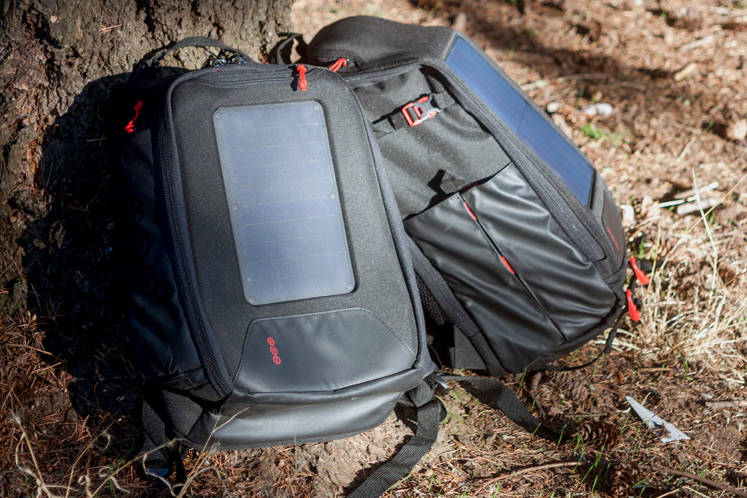 Voltaic converter 2025 solar backpack