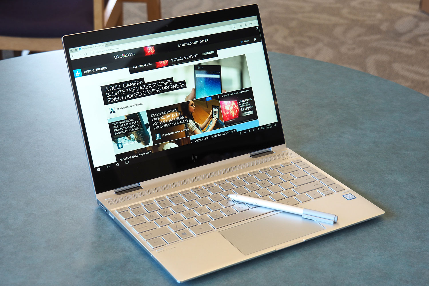 HP Spectre x360 13 (Late 2017) Review: Our Favorite 2-in-1 ...
