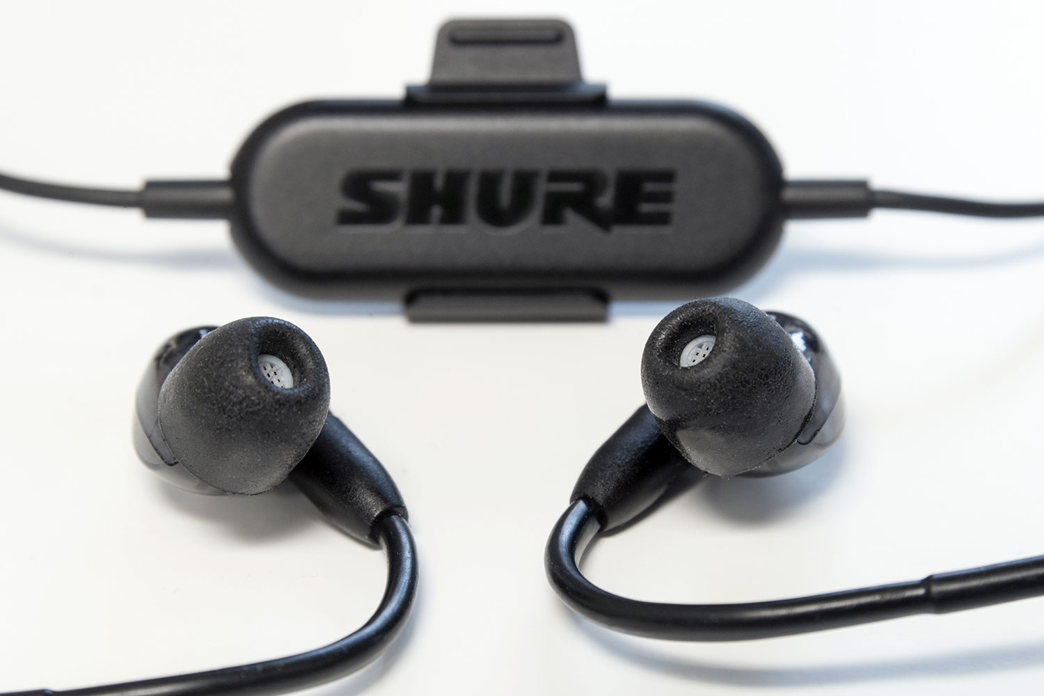 Shure SE215 LTD In-Ear Earphone Review 