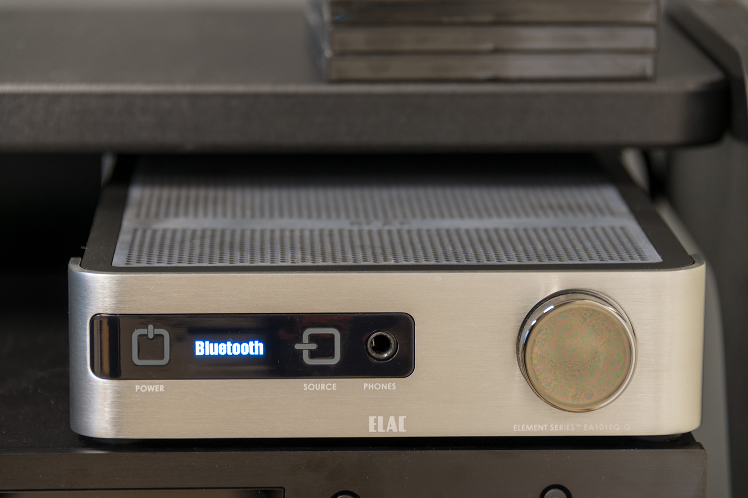 Elac Element EA101EQ-G integrated amplifier review | Digital Trends