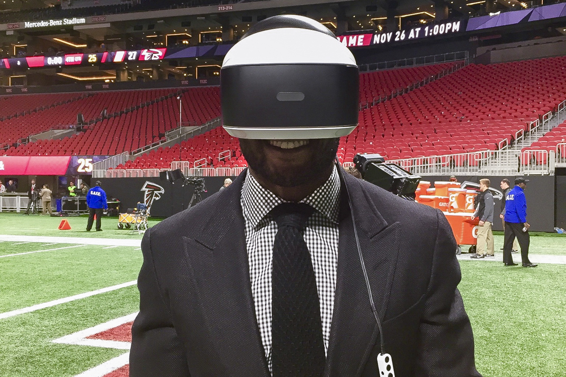 Fox Sports Adds Virtual Reality to Super Bowl LI Live Stream – The  Hollywood Reporter