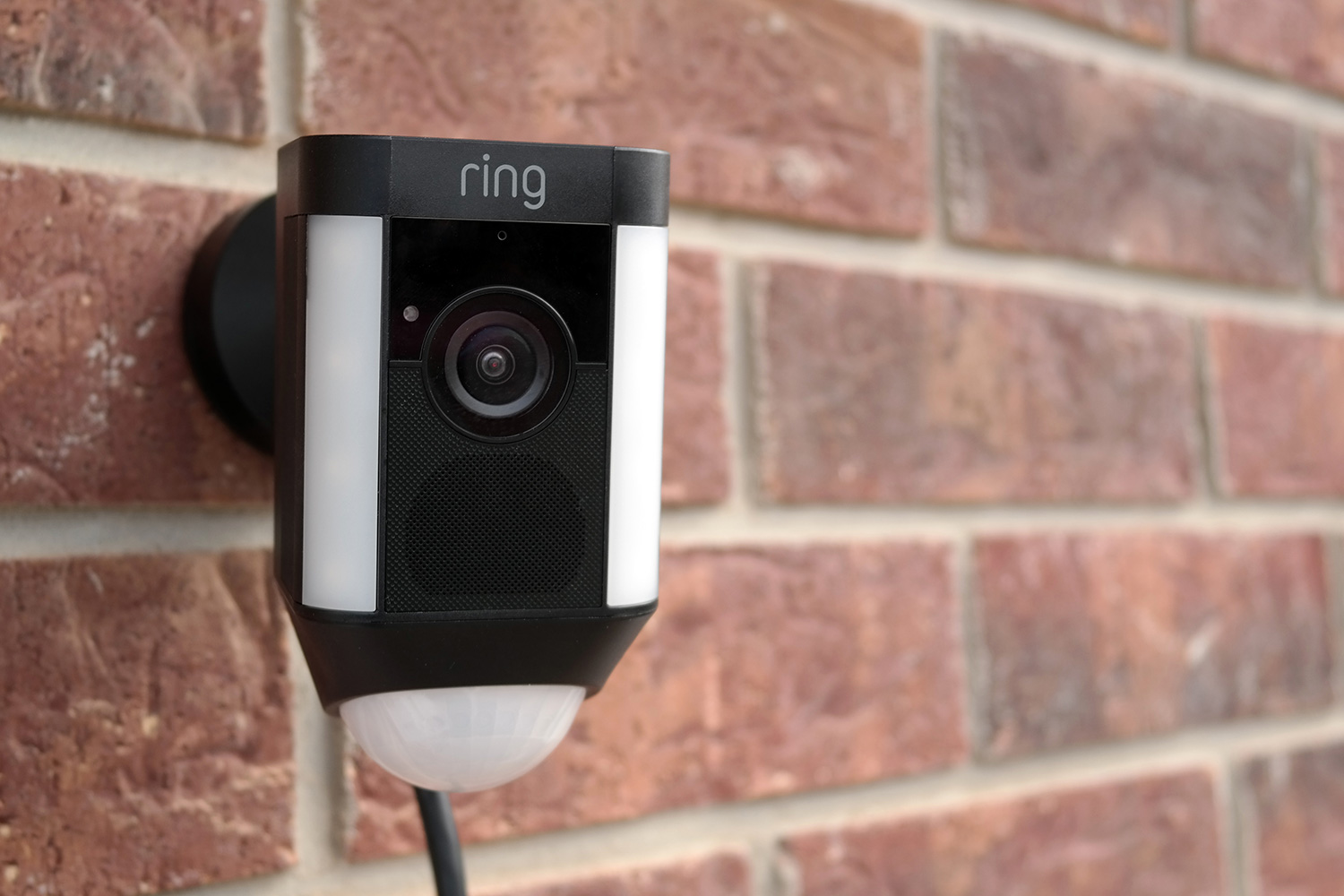 Ring Spotlight Cam Plus (Wired) Home Security Camera Review - Consumer  Reports