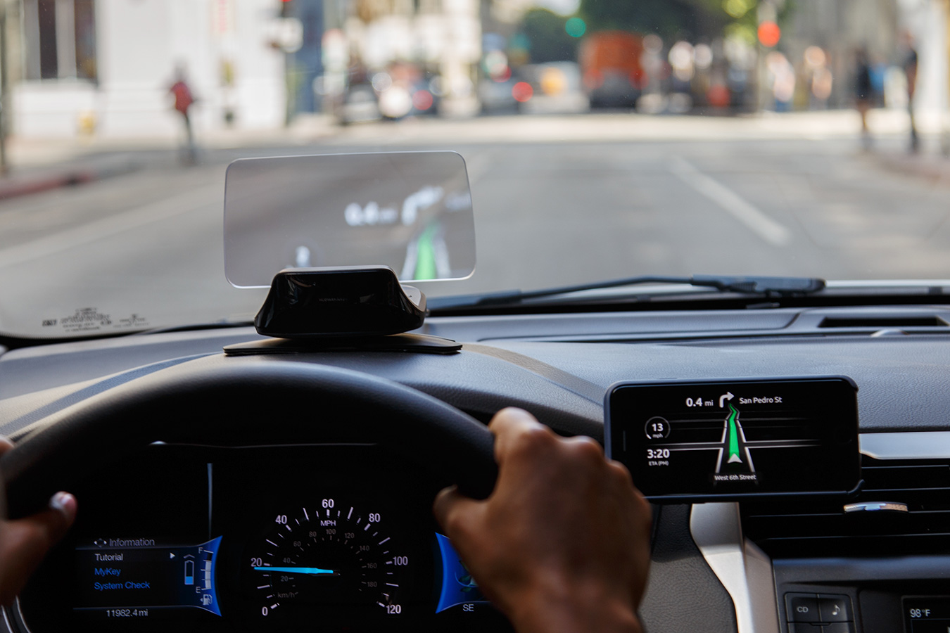 Hudway Cast Head-Up Display Review: Smarten Your Car for $200