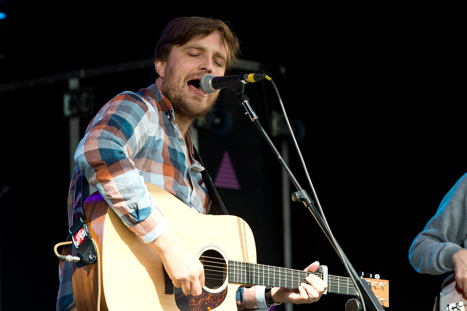 Interview: Starsailor's James Walsh on Indie Soul, All This Life Album ...