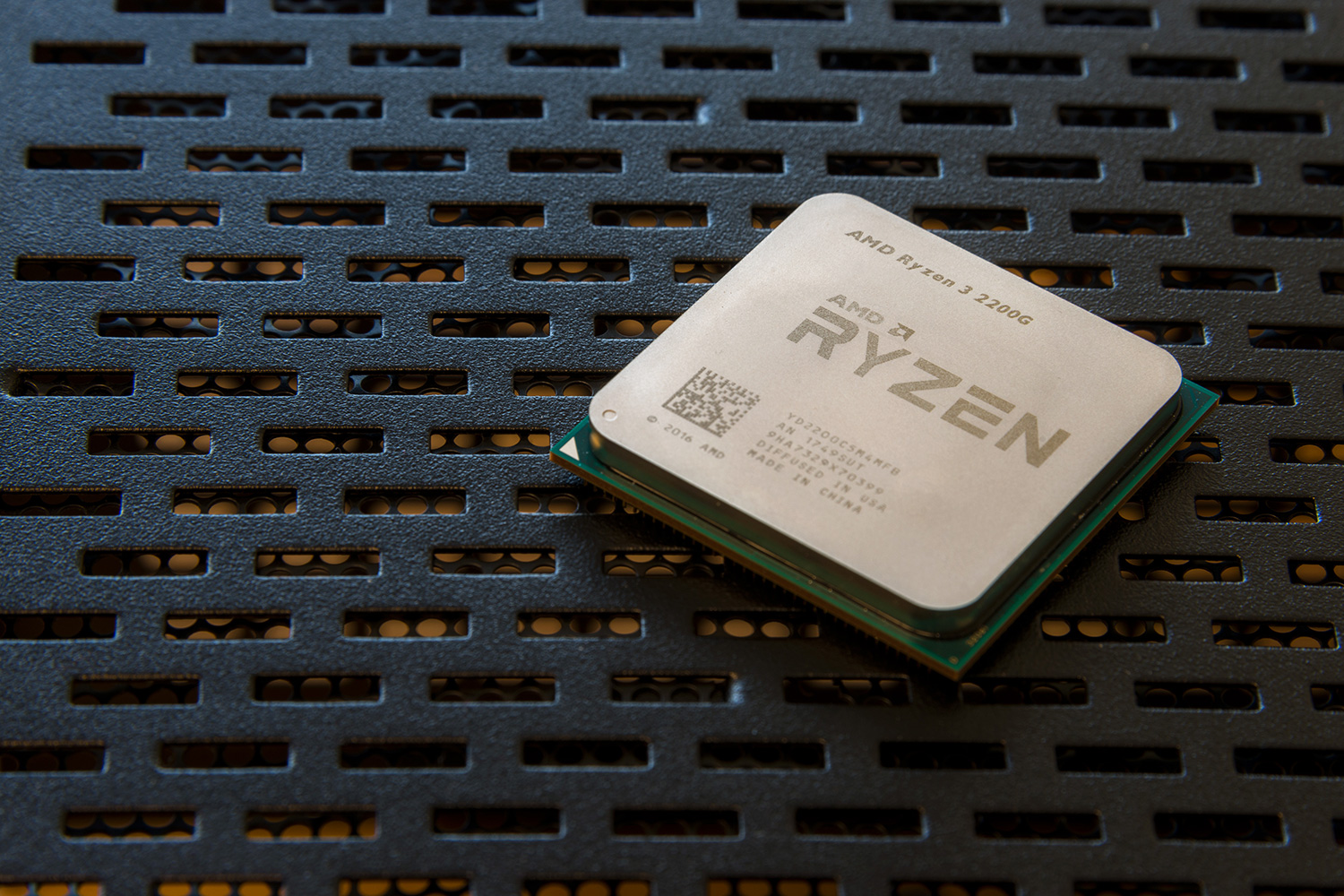 Chipset amd ryzen 3 2200g hot sale