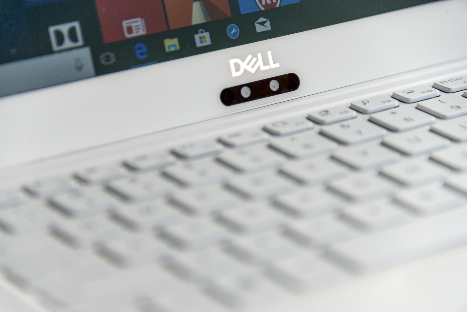 Dell XPS 13 9370 review | Screen and camera