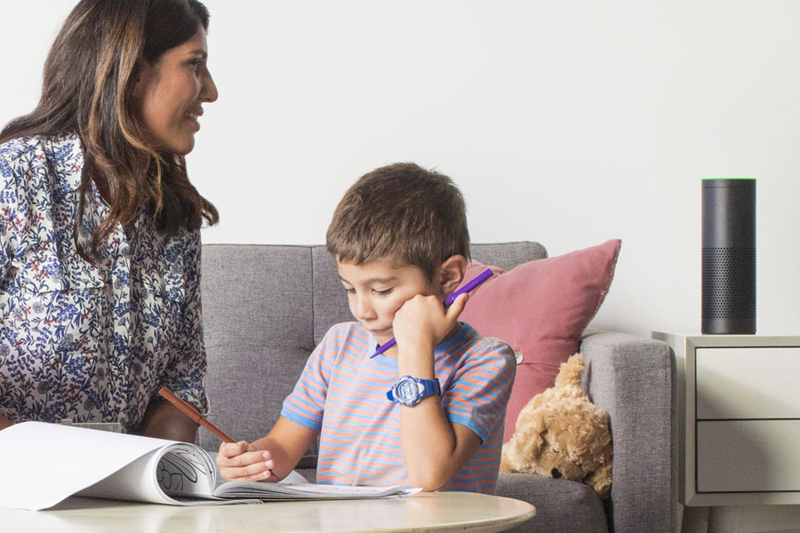 Kids traz Alexa falando com crianças, mas com recursos para