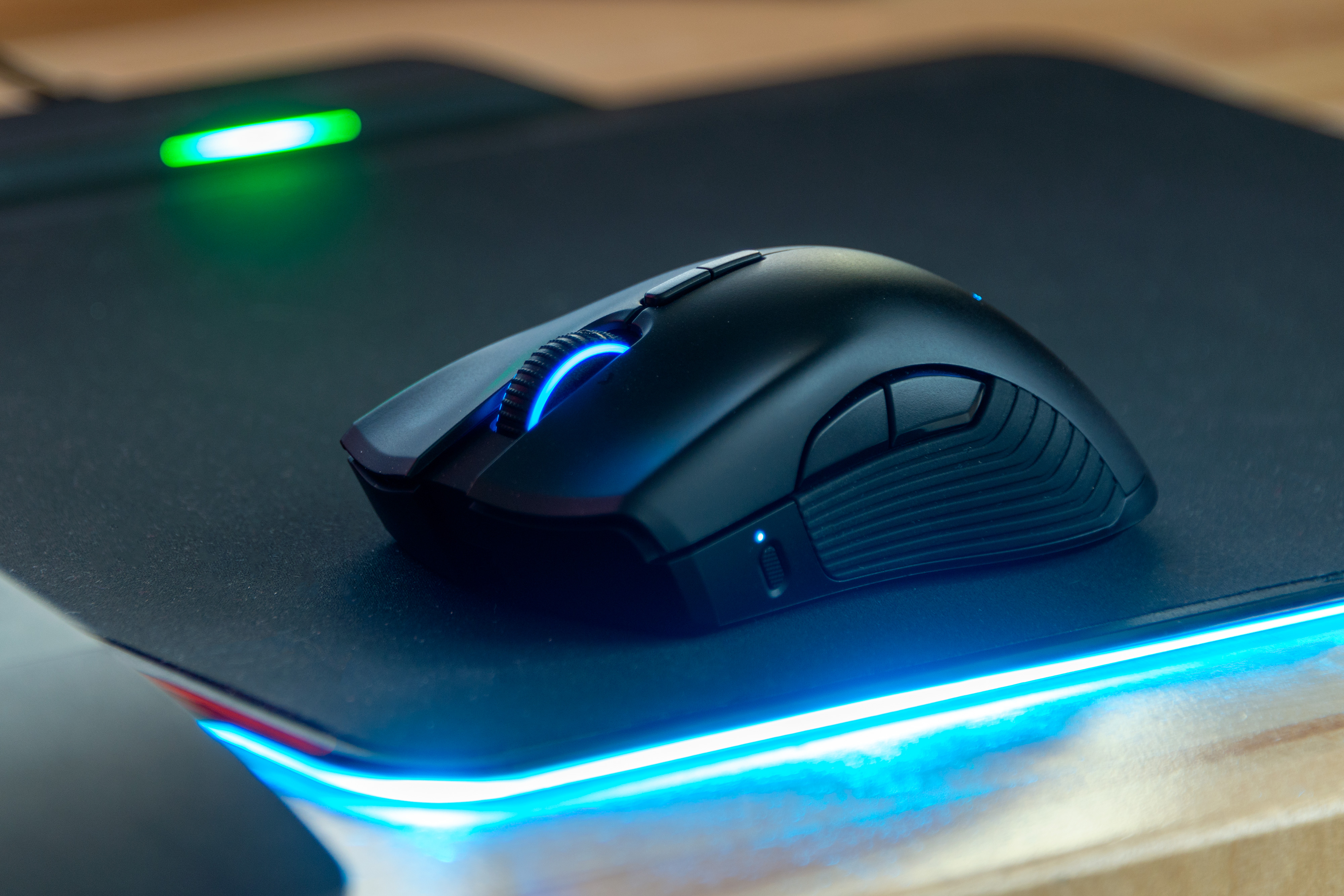 razer mouse pad charging