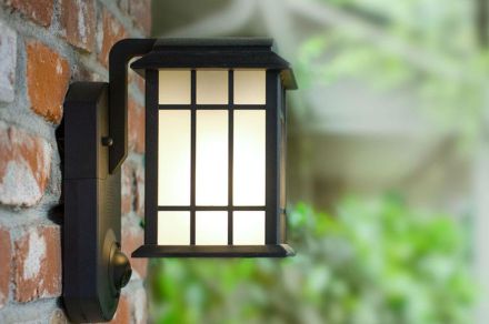 How to position outdoor lights