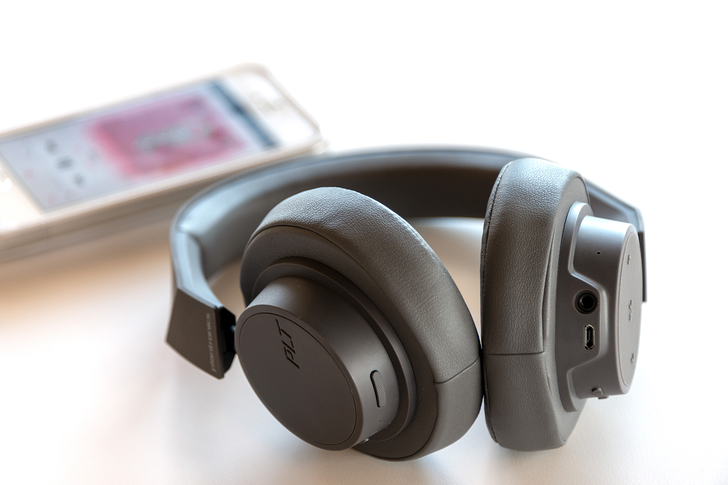 Plantronics plt wireless online headphones