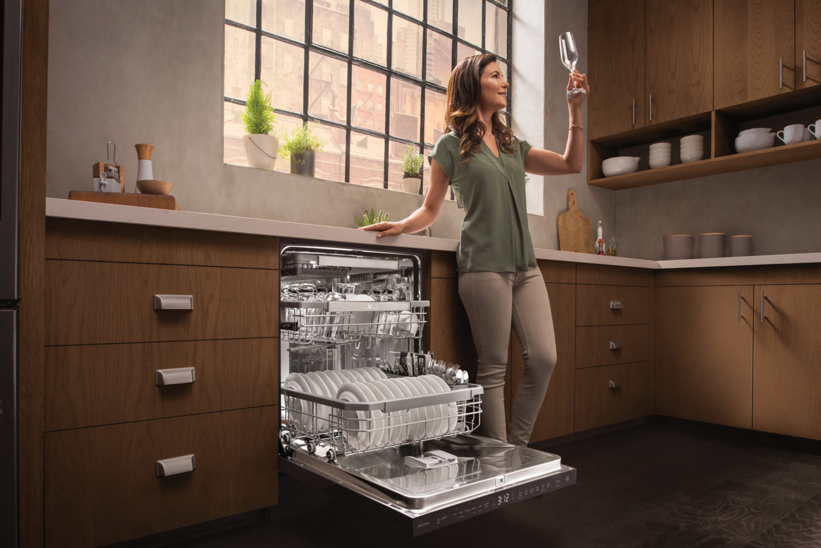 Product Review: LG QuadWash TrueSteam Dishwasher - A Pretty Life In The  Suburbs