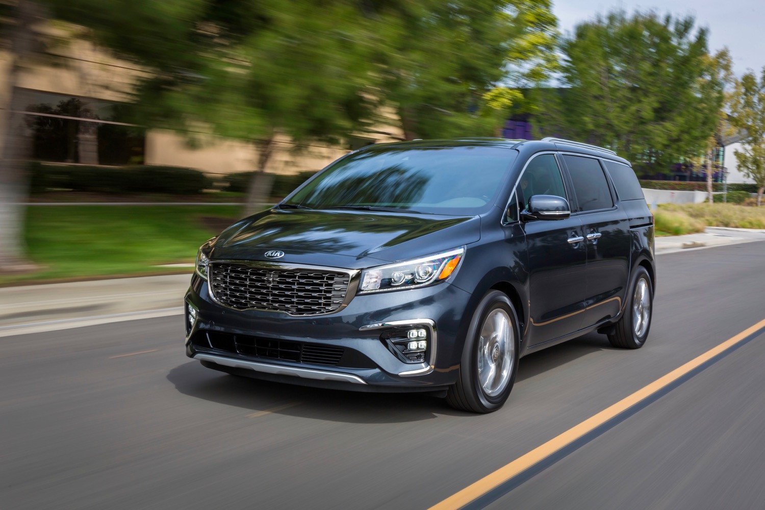 Top rated minivan sales 2018