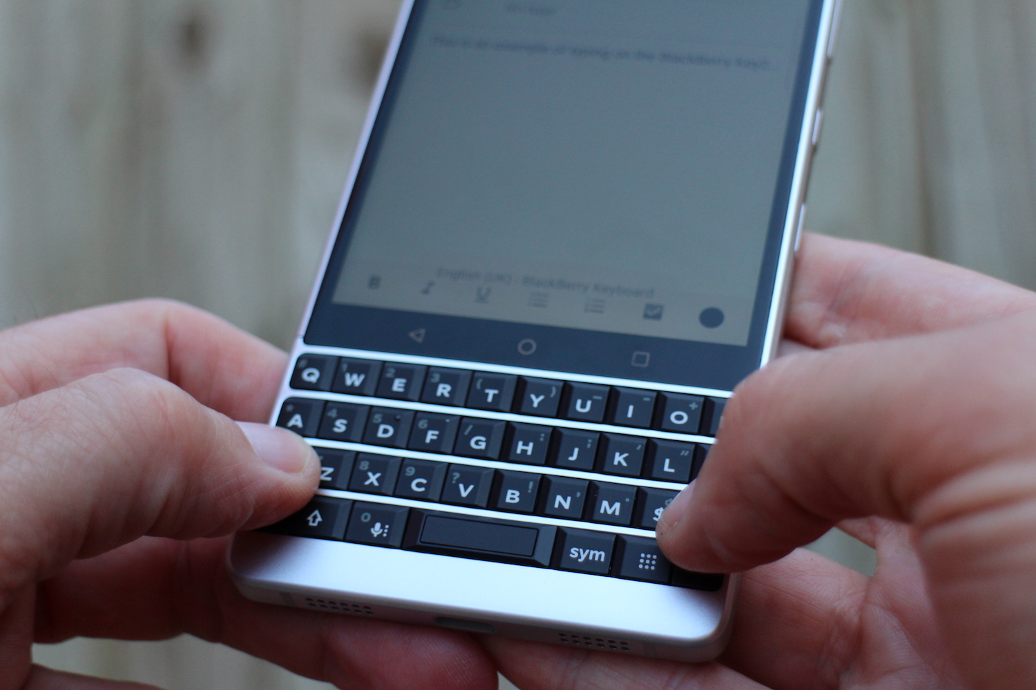 qwerty keyboard phones with whatsapp