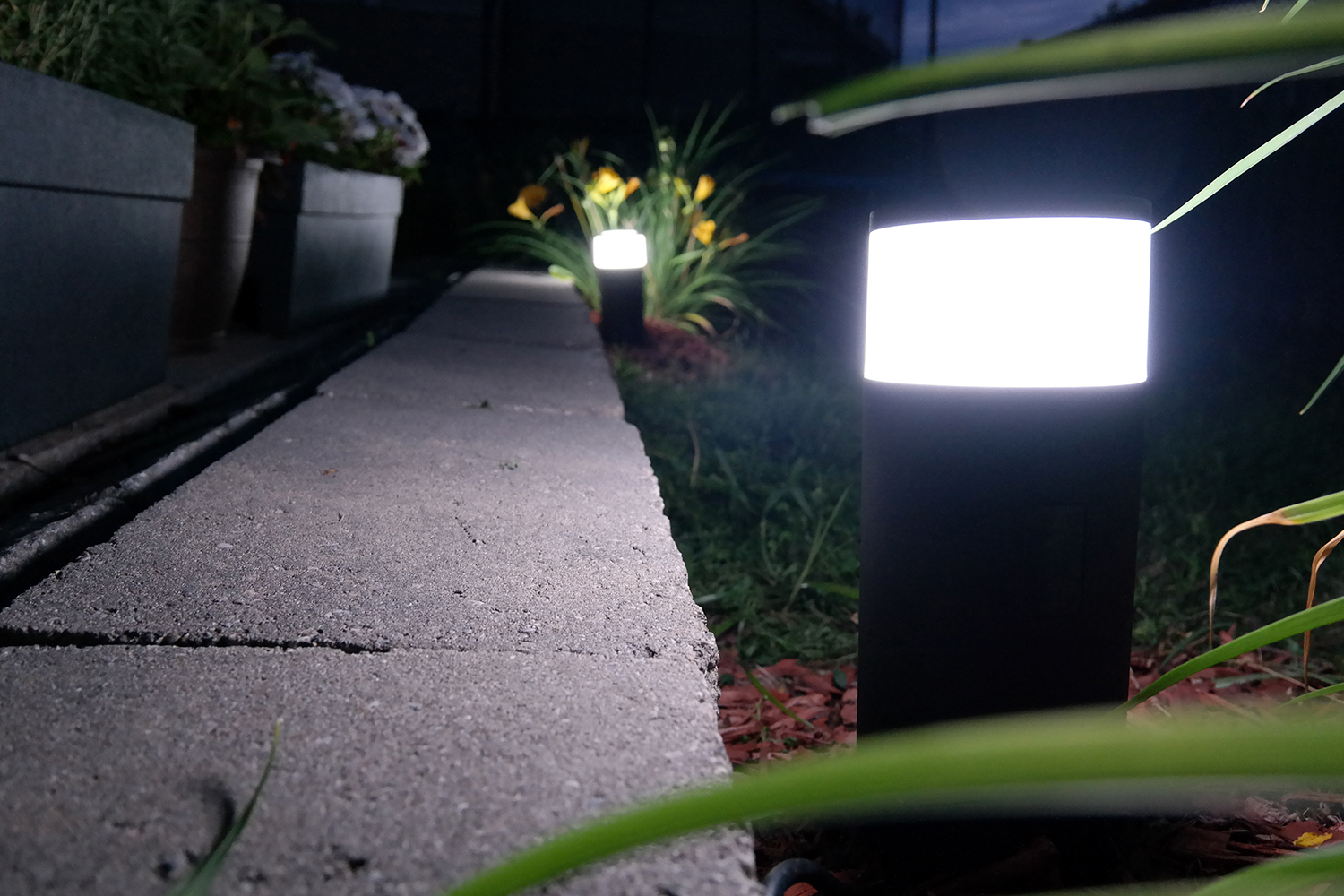 hue bollard lights