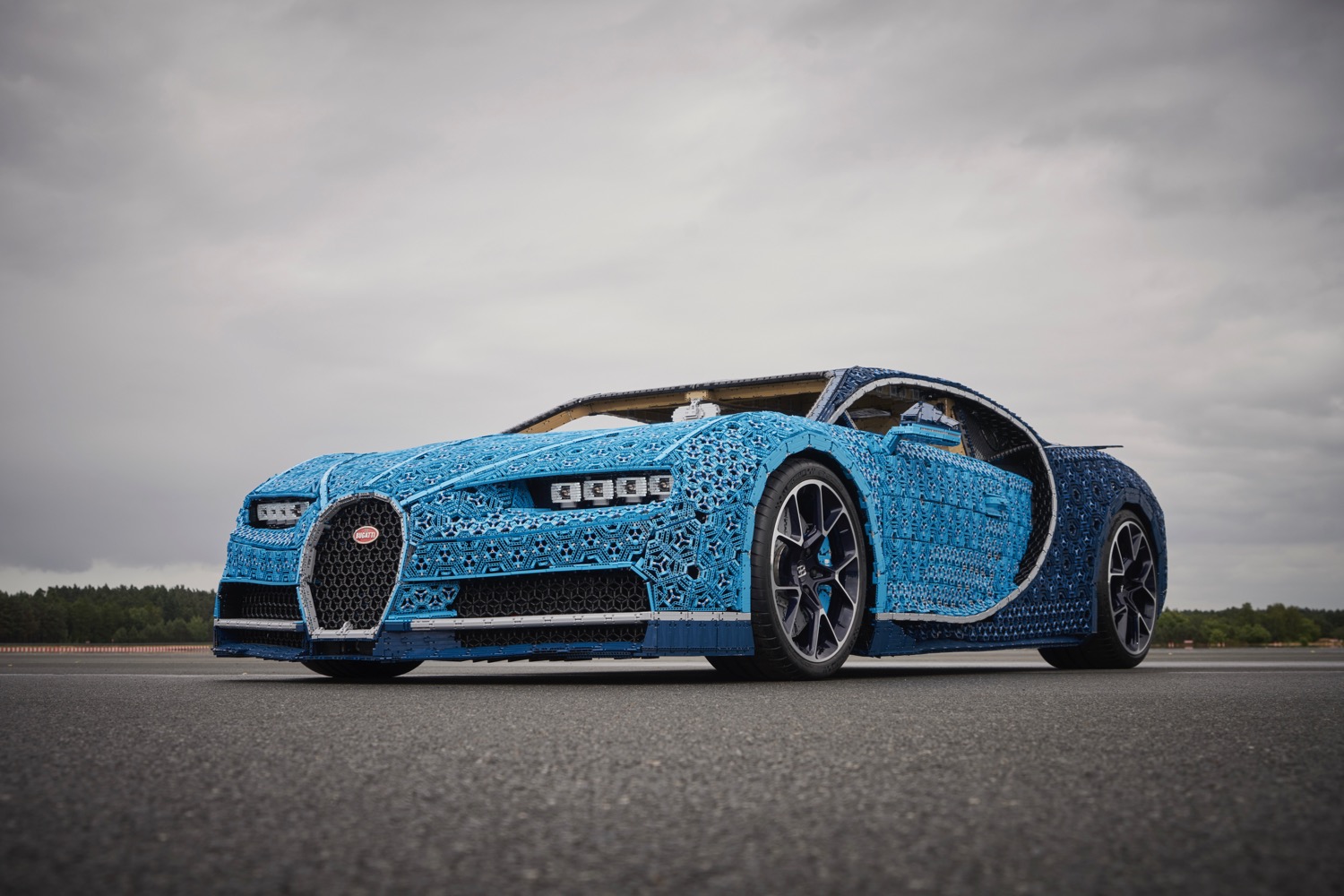 Life size lego bugatti 2025 chiron