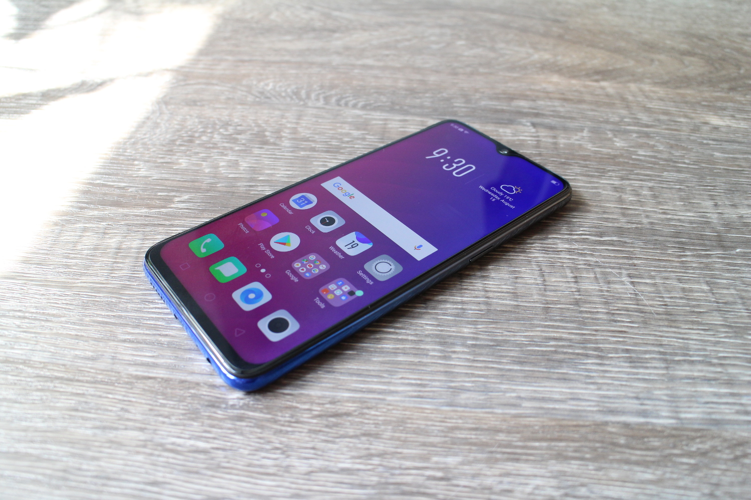 Oppo F9