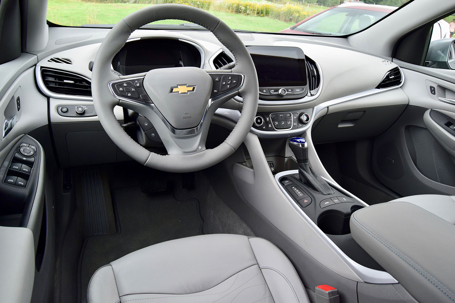 2019 Chevrolet Volt Review, Pricing, and Specs