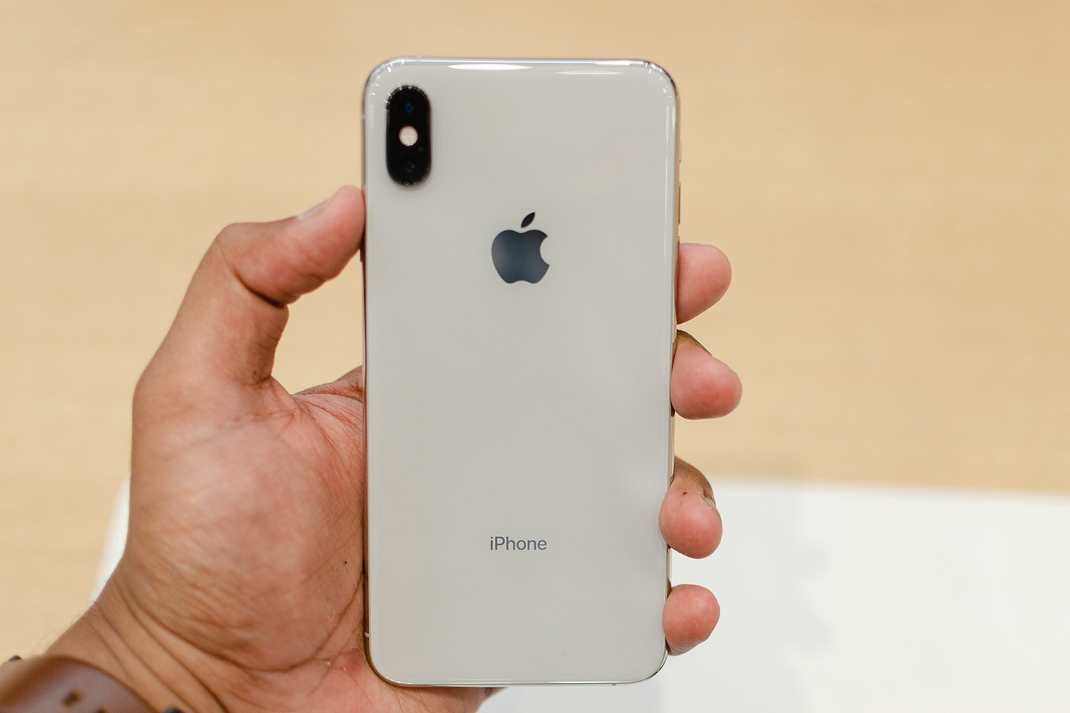 iPhone 13 Pro Max vs iPhone XS Max - Which Should You Choose? 