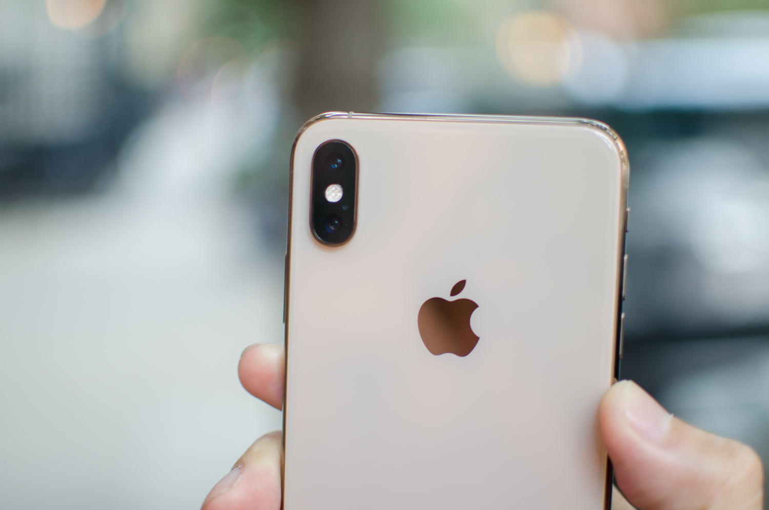 Apple iPhone XS Max review, specs, features, video review