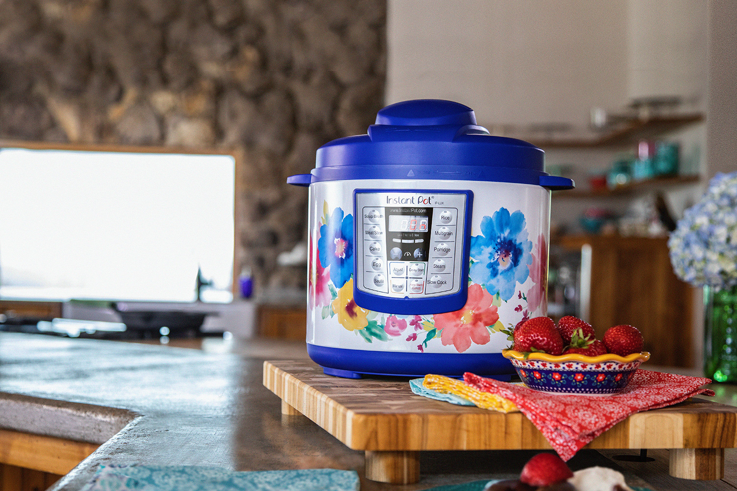 The Pioneer Woman Instant Pots are on sale at Walmart just in time for  Mother's Day