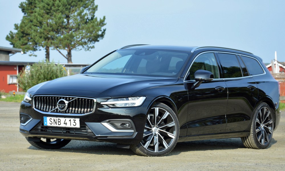 2019 volvo v60 review feat