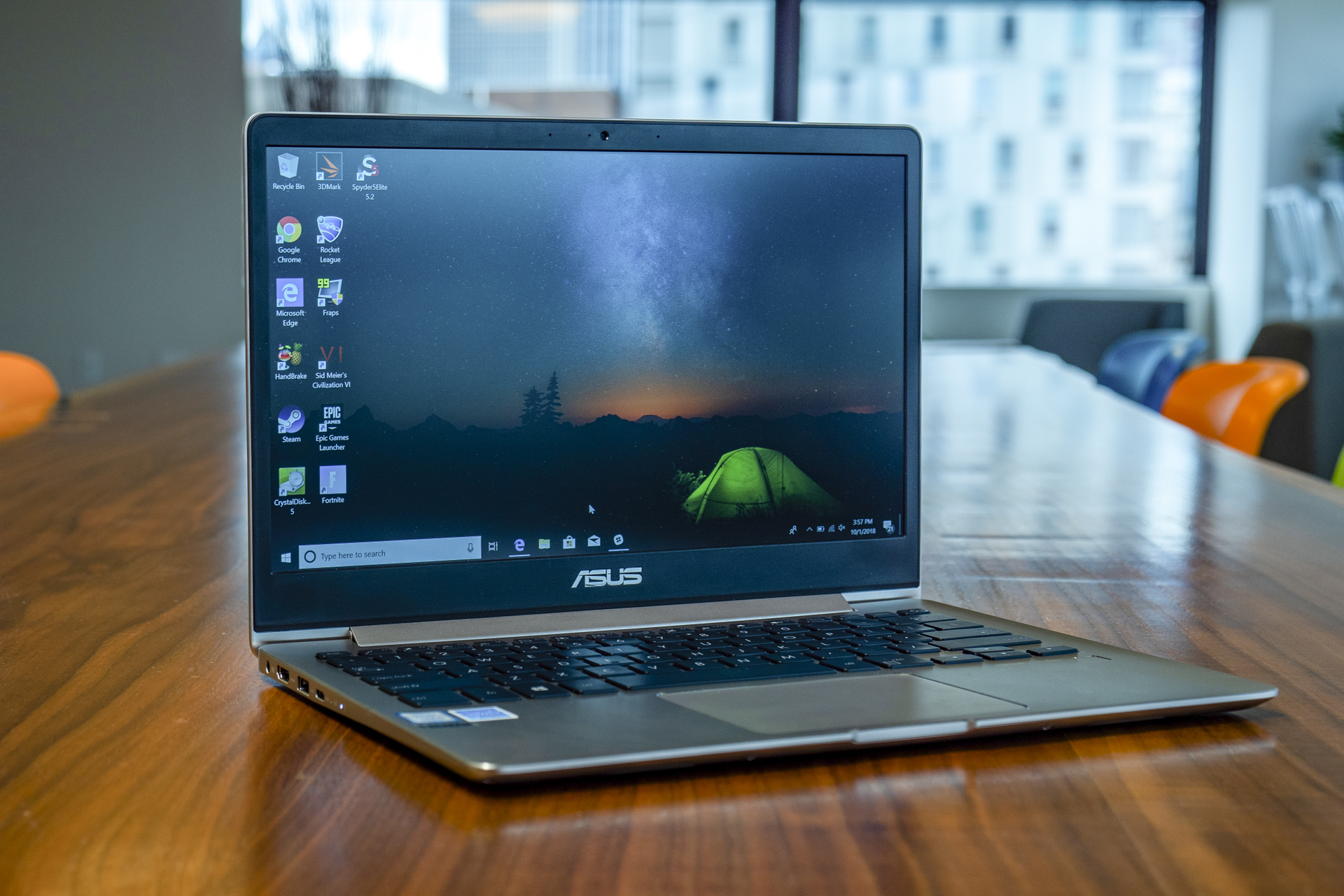 Asus ZenBook 13 UX331UA Review: Sailing Where Others Sink