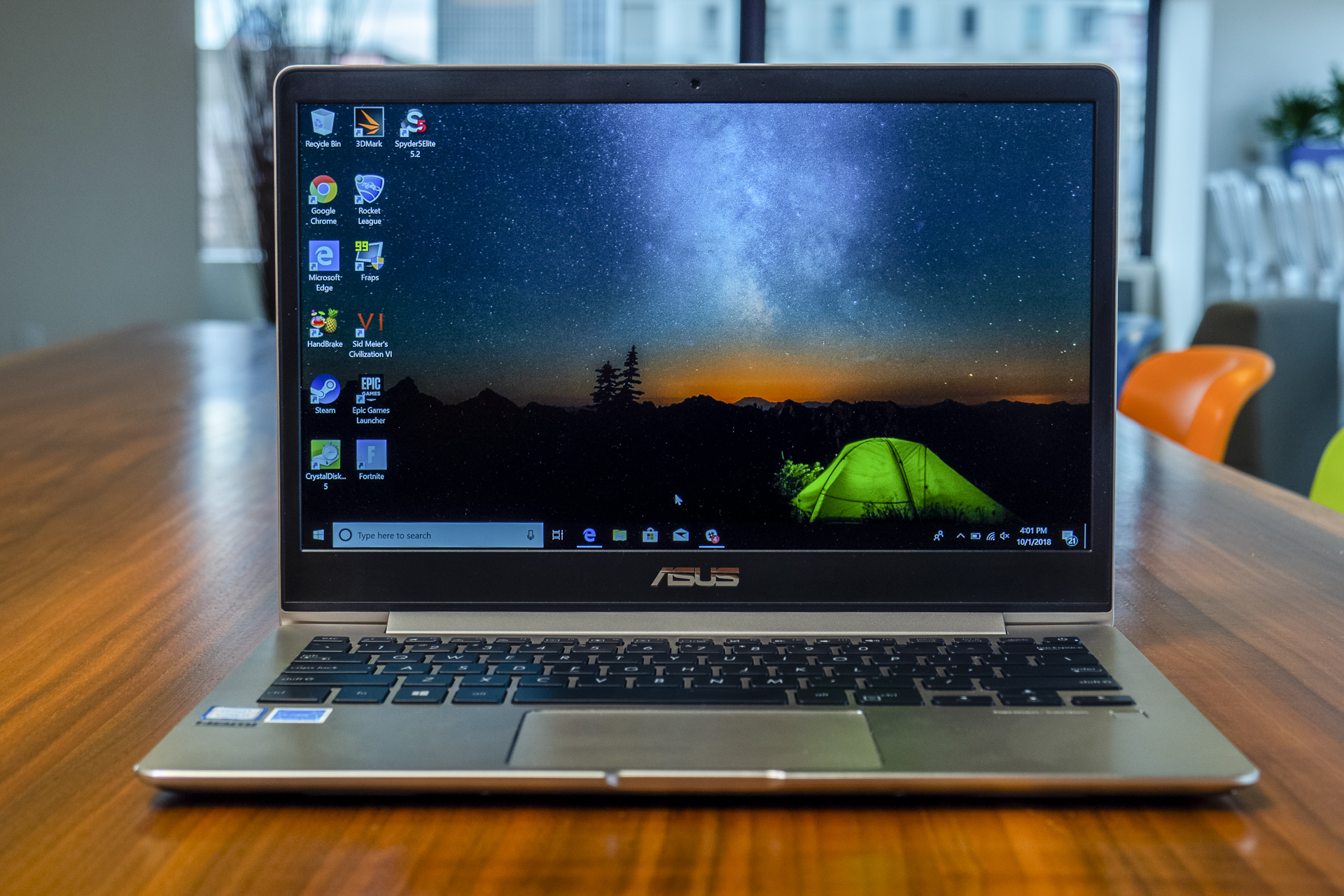 Asus ZenBook 13 UX331UA Review: Sailing Where Others Sink